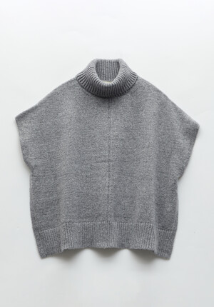 Montana Roll-Neck Vest