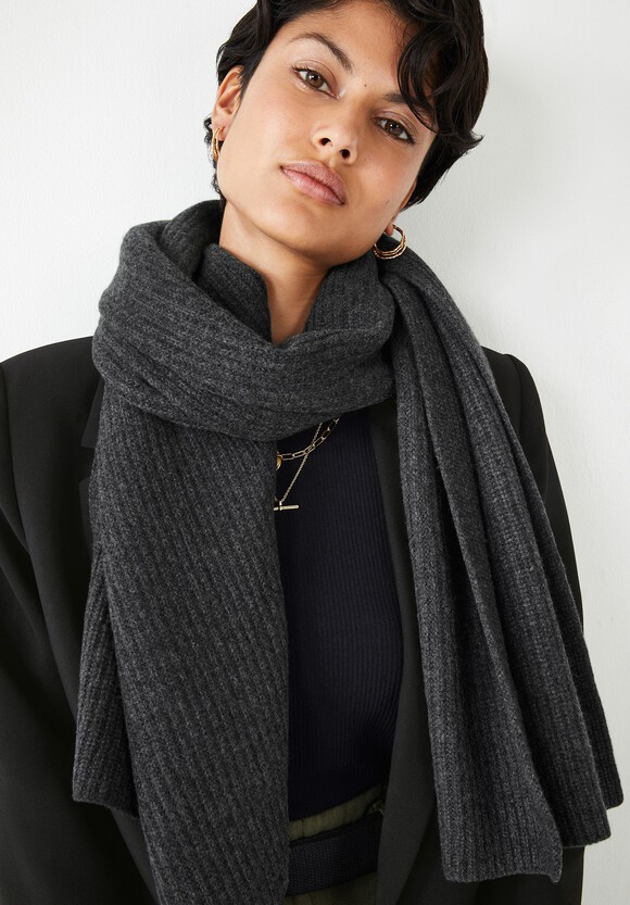 Teresa Ribbed Cashmere Scarf