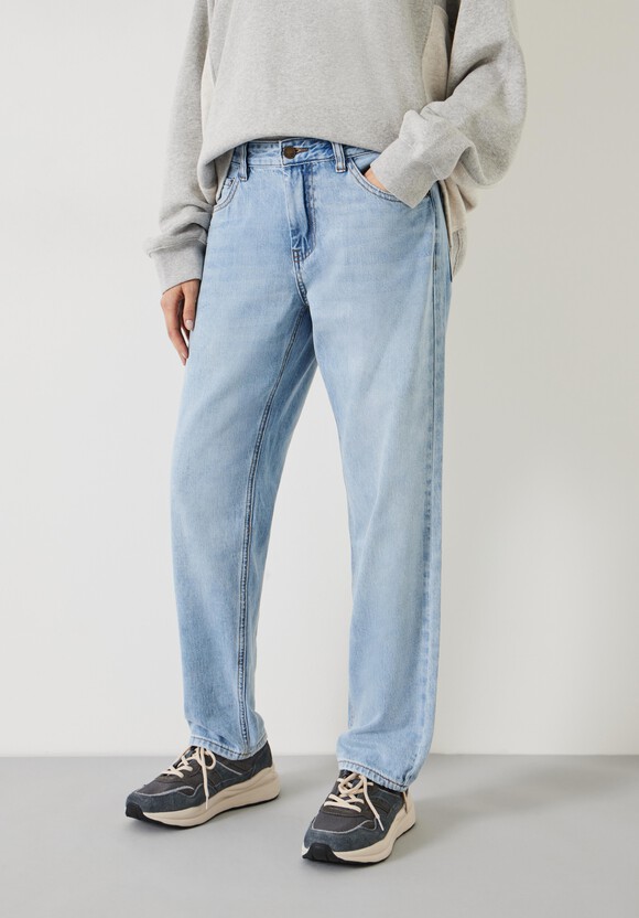 Relaxed Fit Boyfriend Jeans