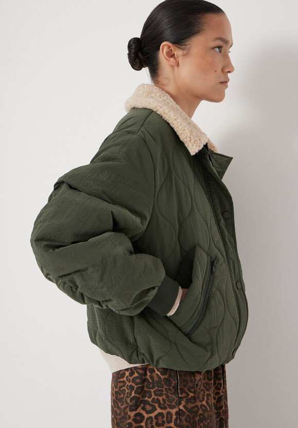 Teddy Collar Quilted Bomber