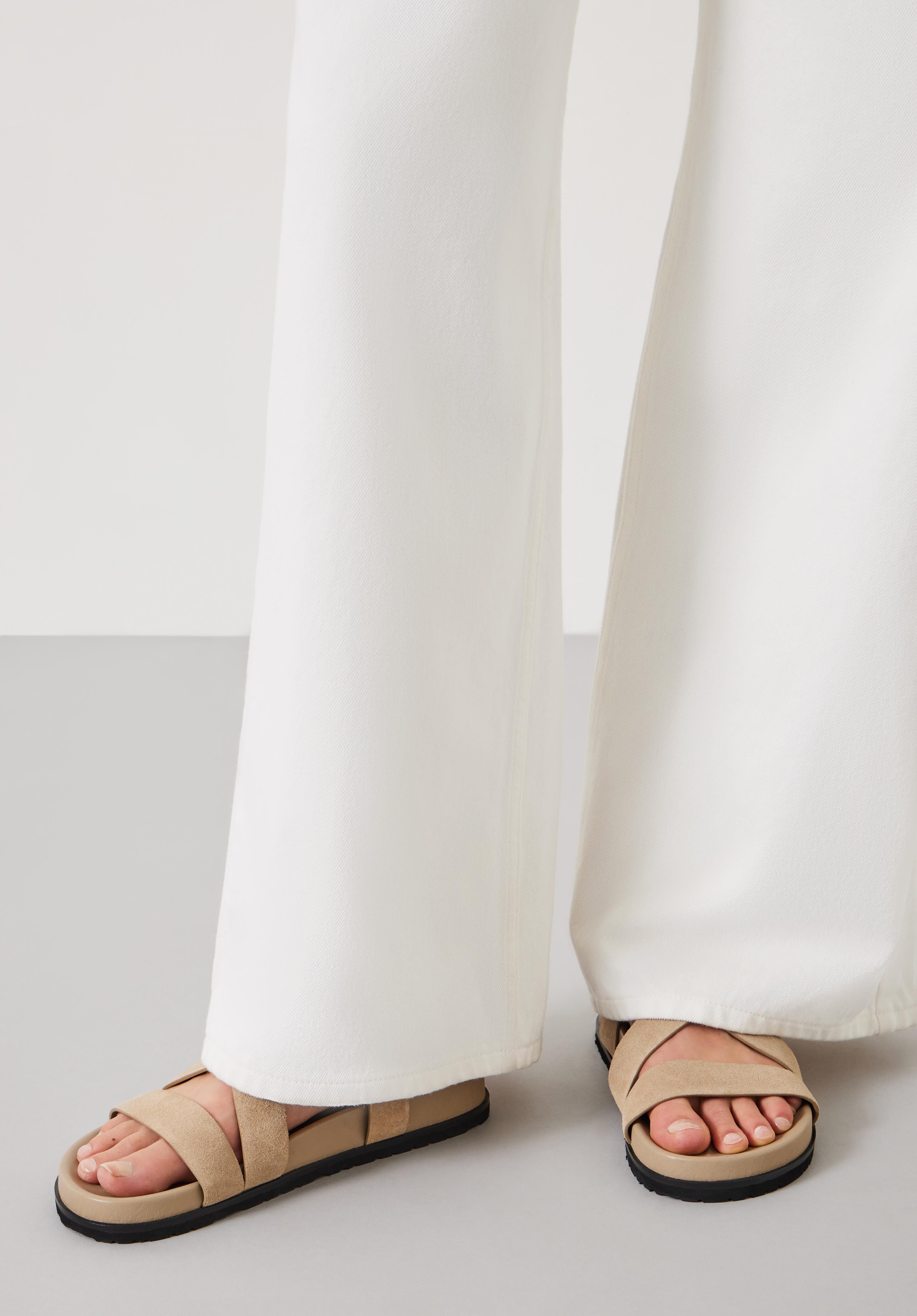 Suede footbed hotsell