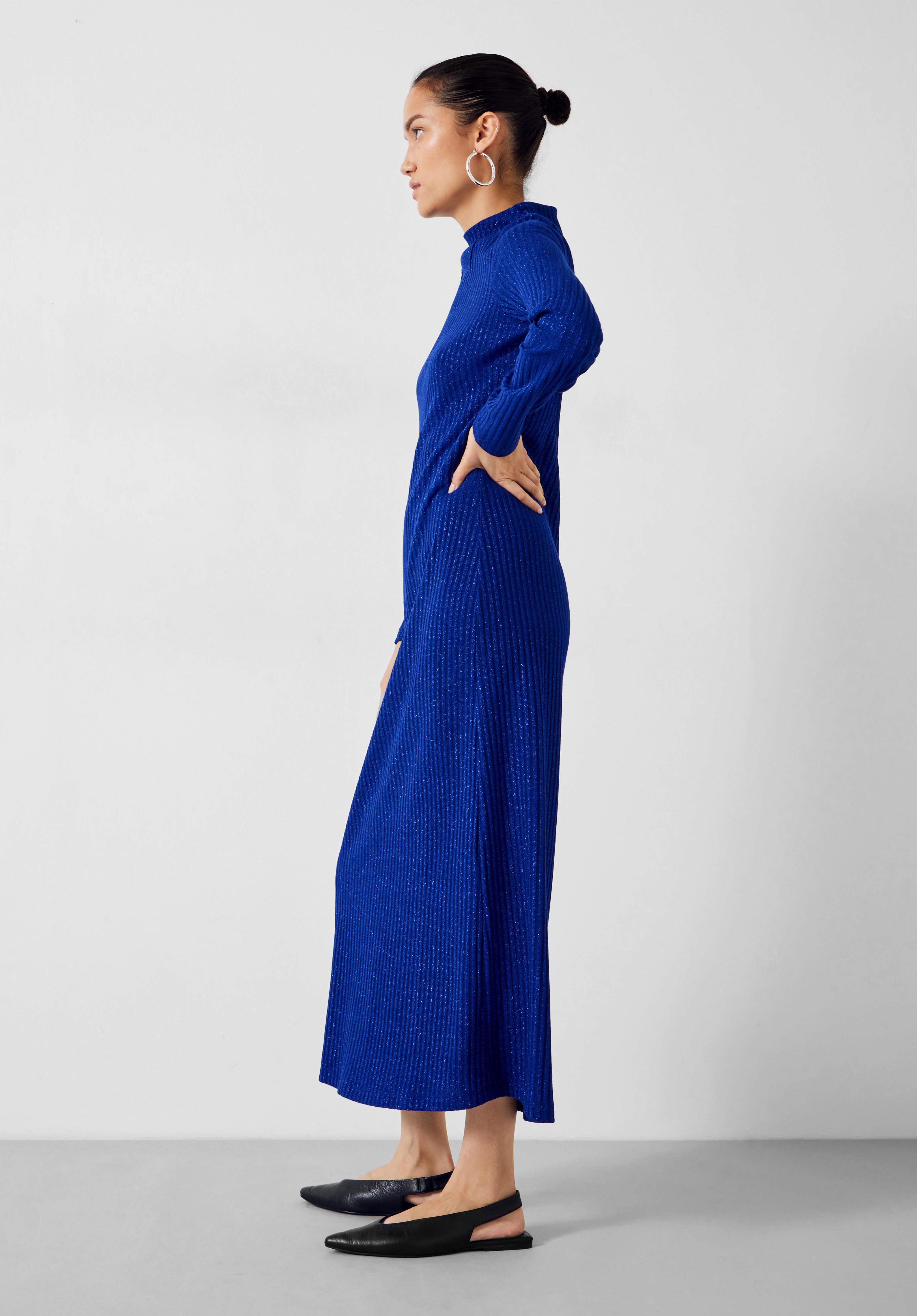 Polyester dresses with sleeves shop