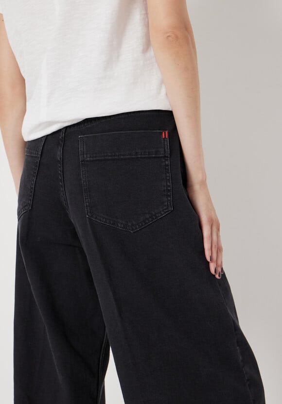 Nessa Wide Leg Jeans