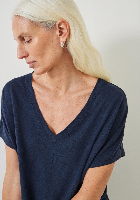 Danny Linen V-Neck T-Shirt