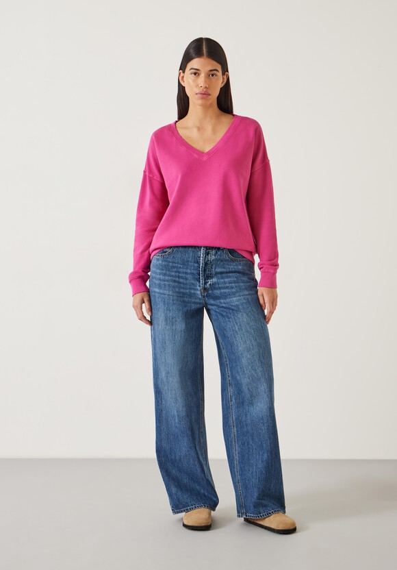 April V-Neck Sweatshirt