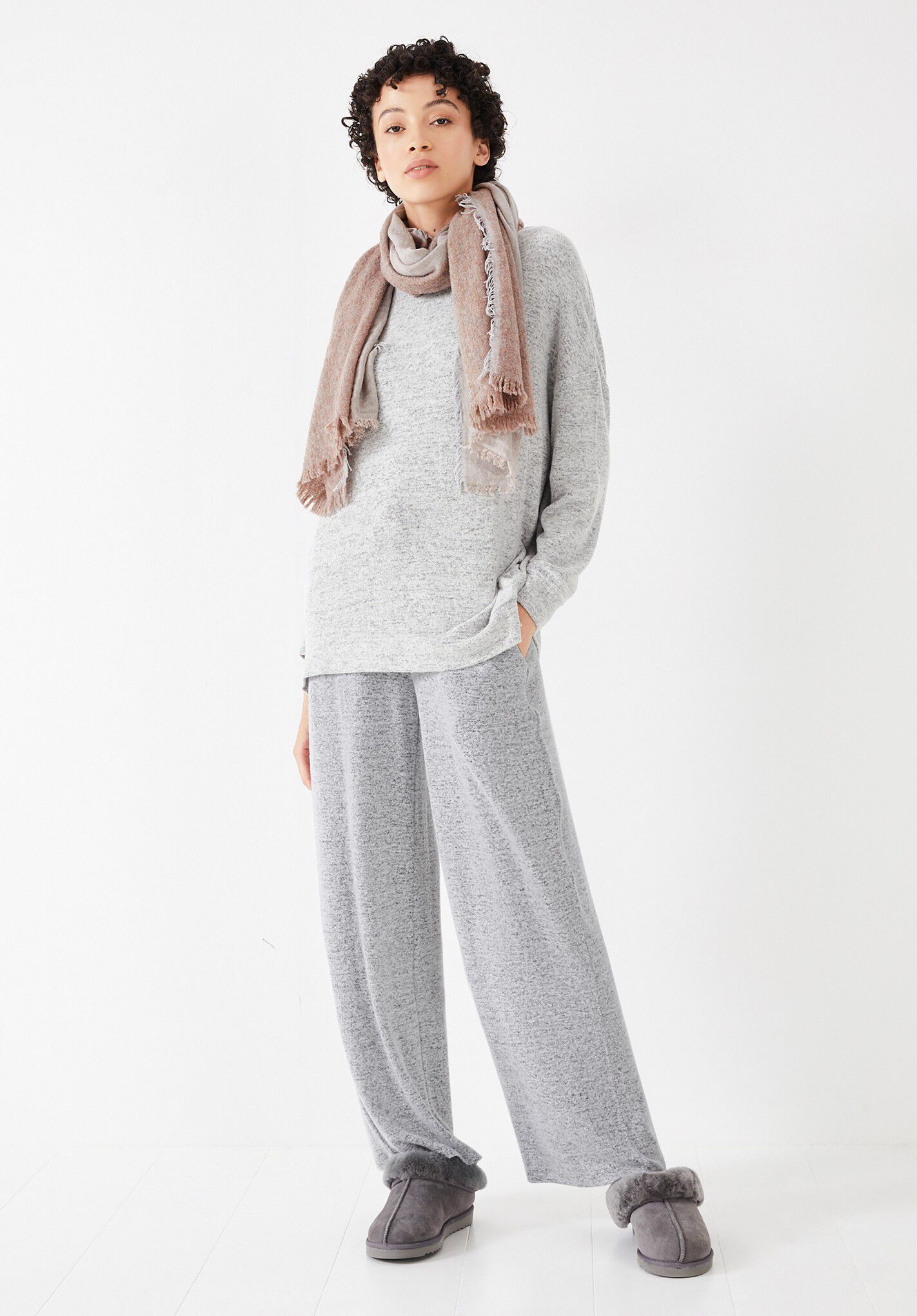 Elle Supersoft Wide Leg Joggers Jersey Joggers Palest Grey