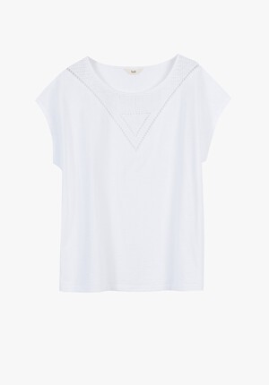 Betty Crochet Tee