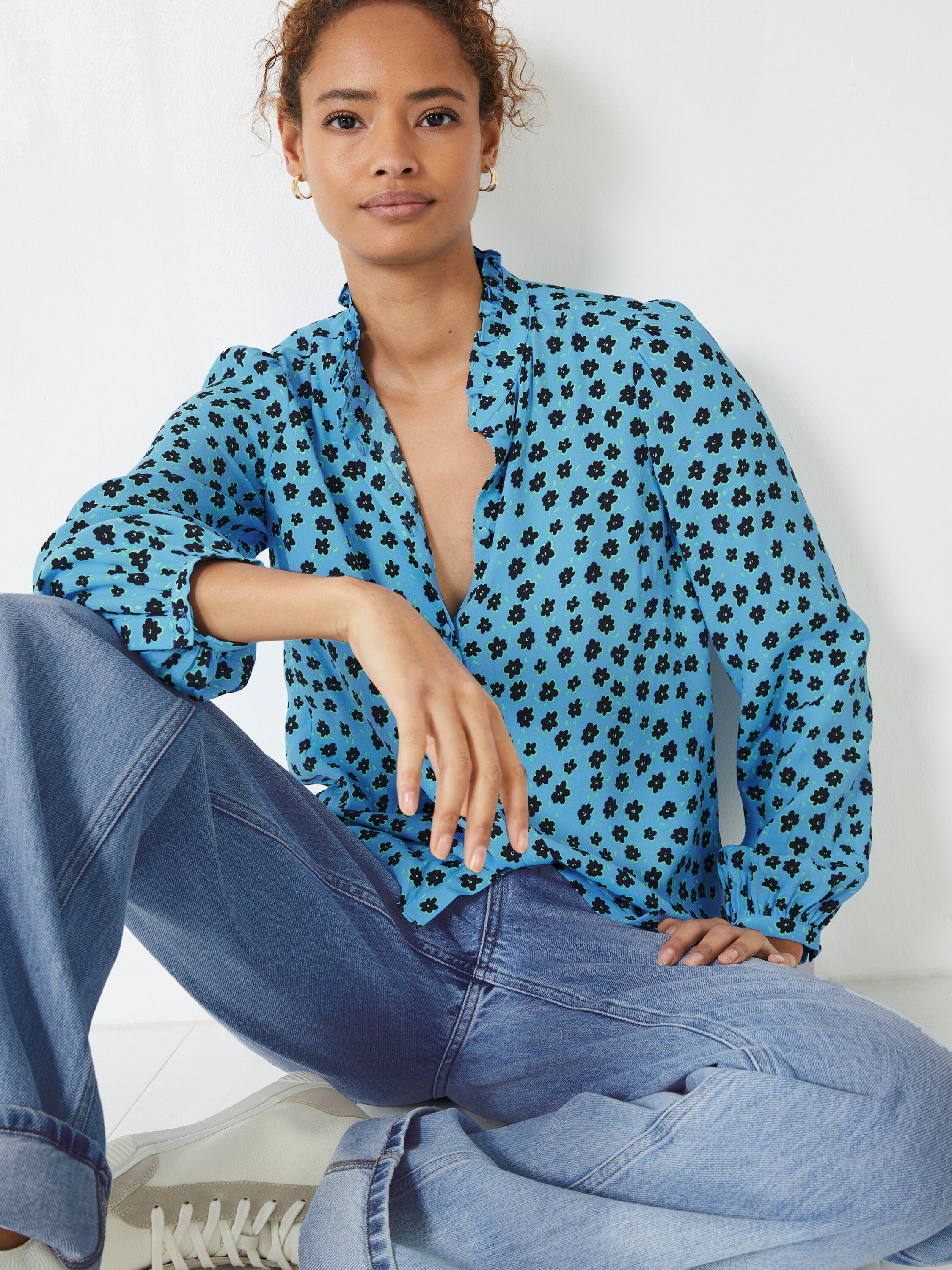 Light shop blue blouse