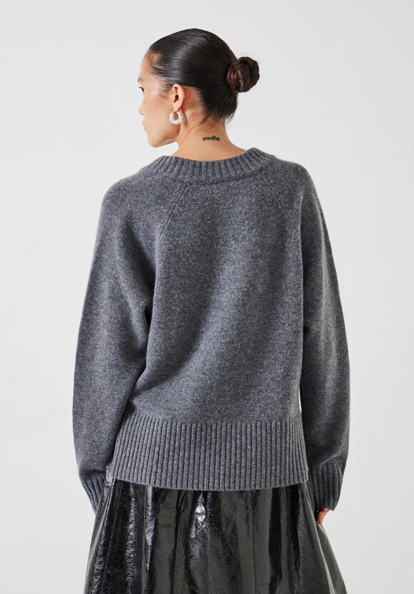 Erica Merino Wool V Neck Jumper