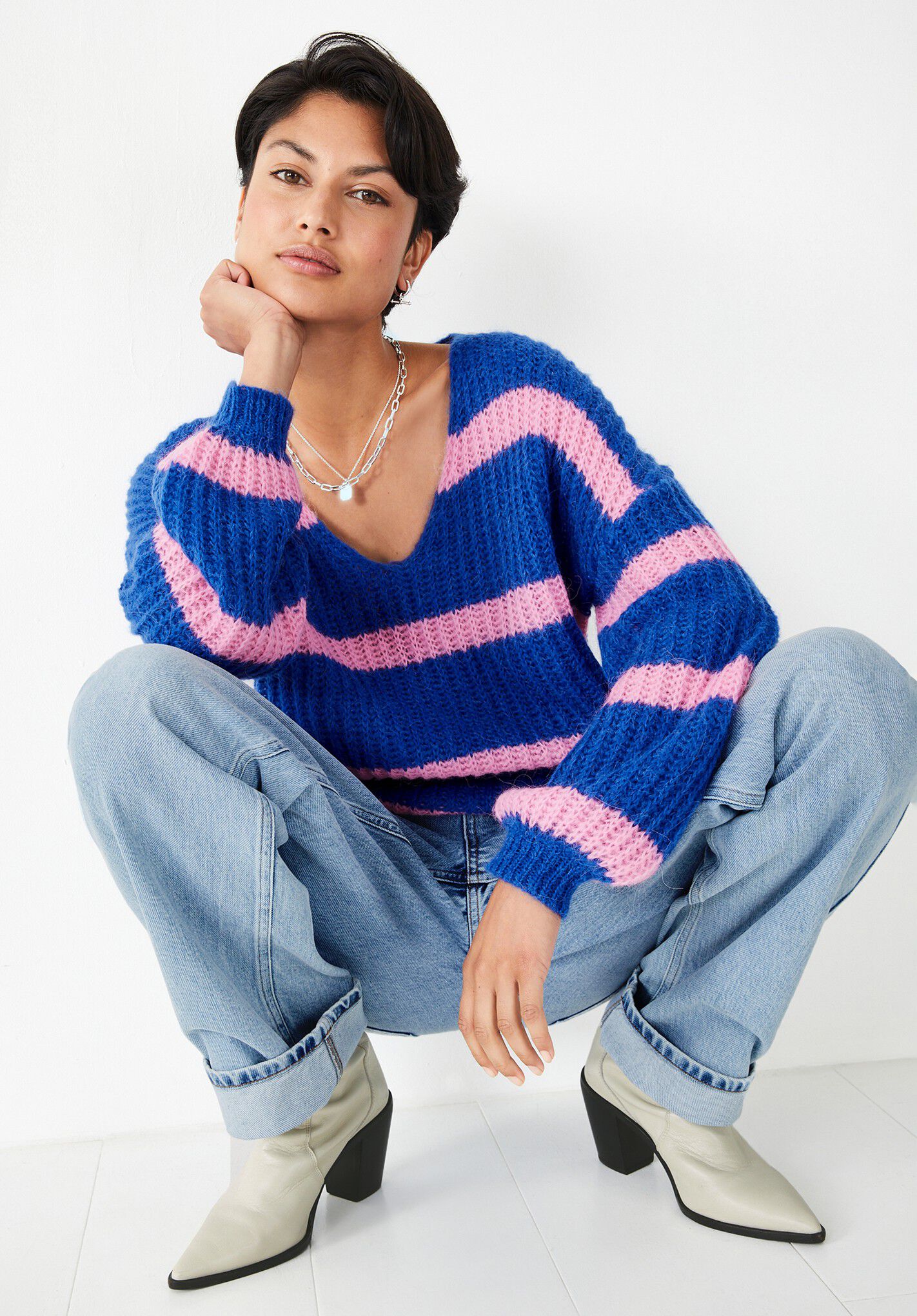 Bright striped jumper shop