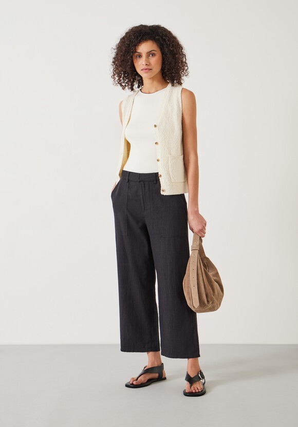 Carrie Linen Straight Cropped Trouser, Black