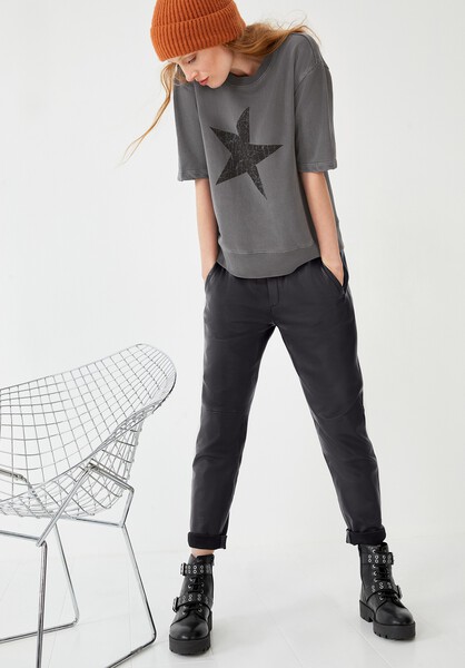 Star Sweat Tee