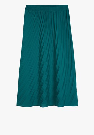 Waved Pleat Skirt