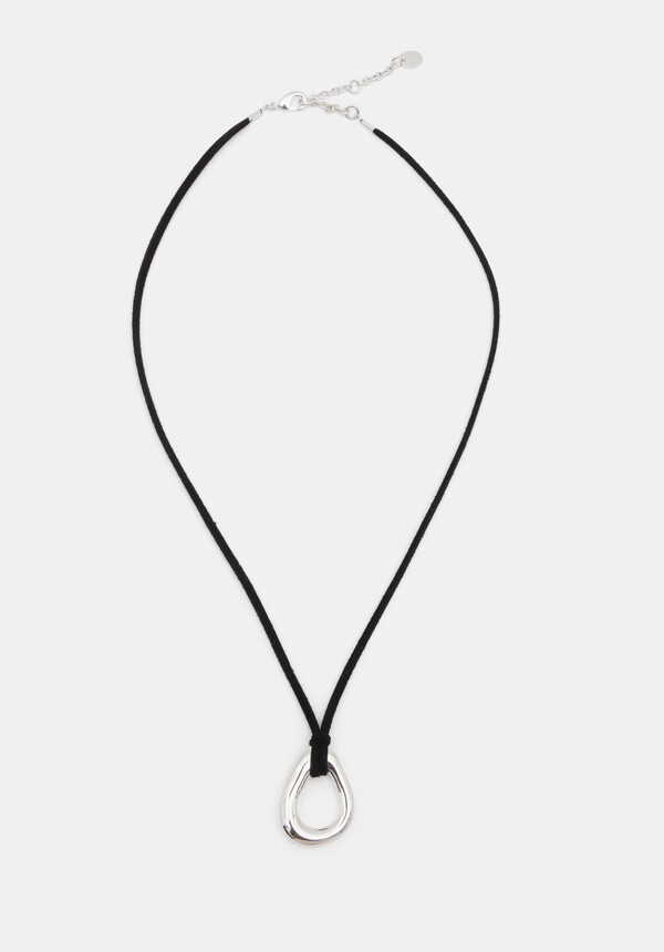 Ophelia Pendant Necklace