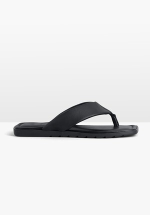 Chiva Sandals