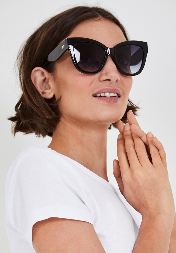 Le Specs Le Vacanze Sunglasses