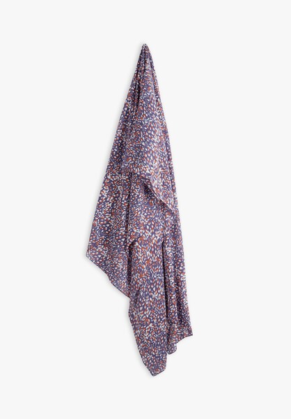 Helena Scarf