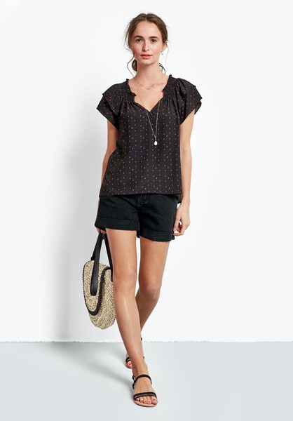 Nini V Neck Top