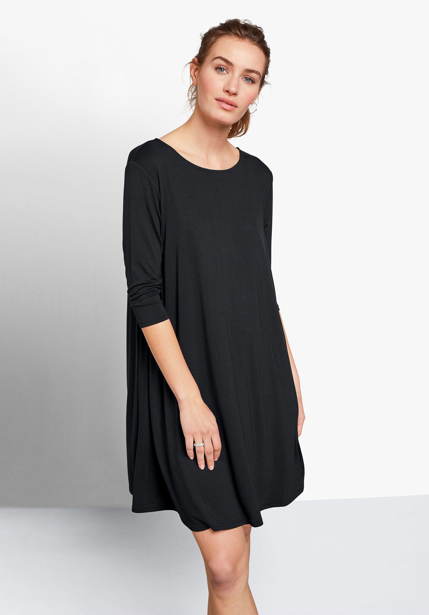 a black and white dress