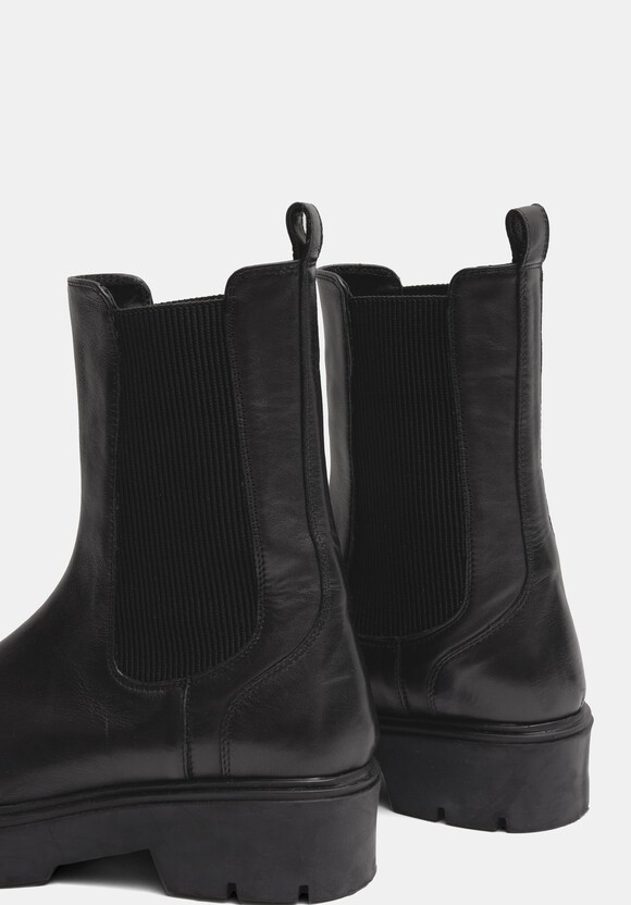 Chunky Leather Chelsea Boots