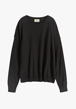 Mollie Cold Shoulder Knitted Crew