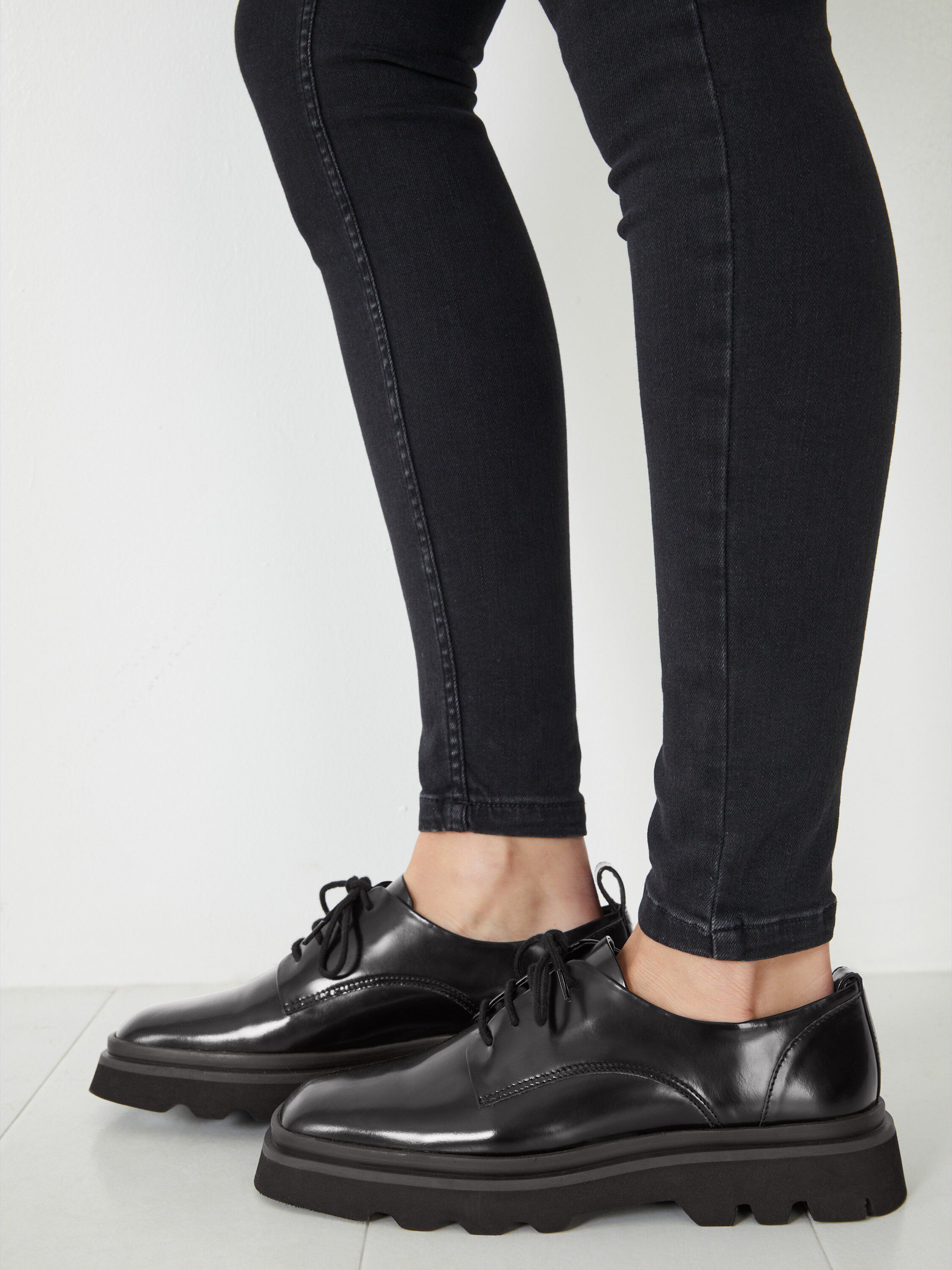Laurie Lace Up Leather Shoes Black hush