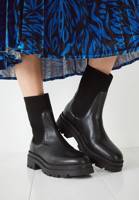 Pinner Boots