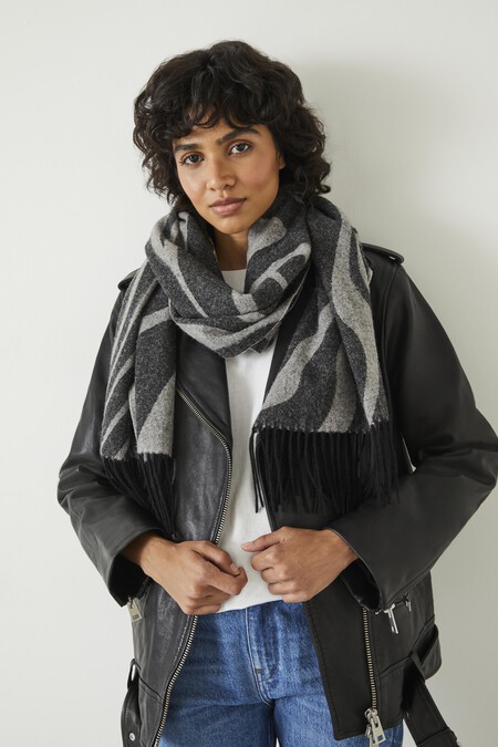 Asymmetric Midweight Wool Scarf
