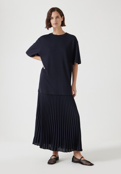 Esme Short Sleeve Pleated Midi Dress