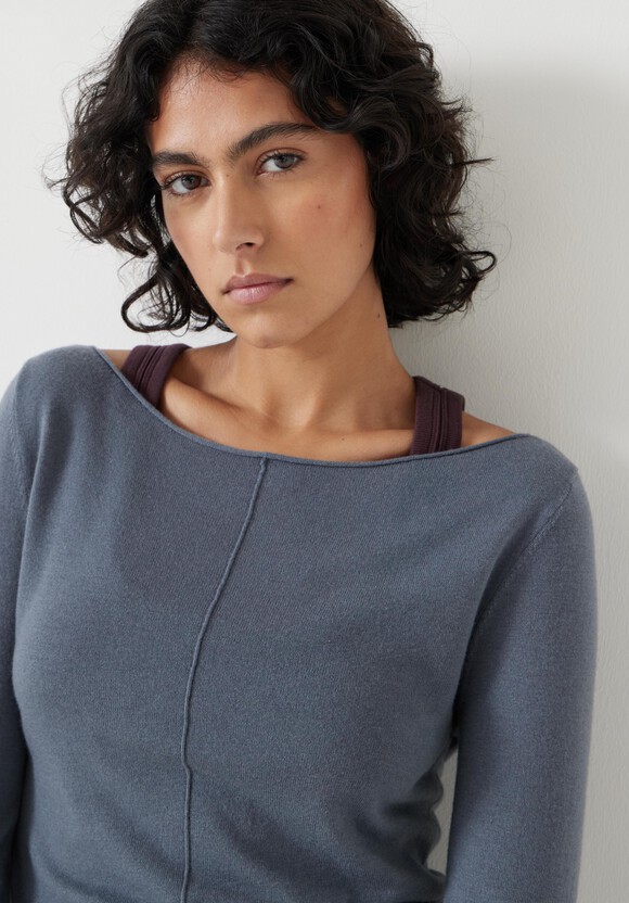 Fine Knit Slash Neck Seam Detail Top