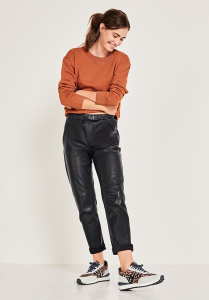 Yeva Crew Neck Sweatshirt