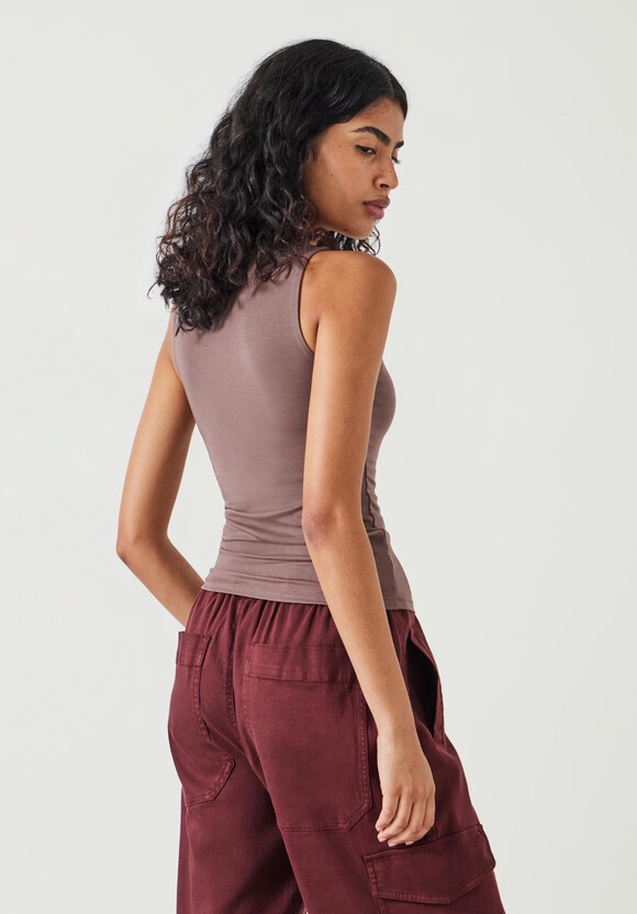 Jade Wide Strap Scoop Vest