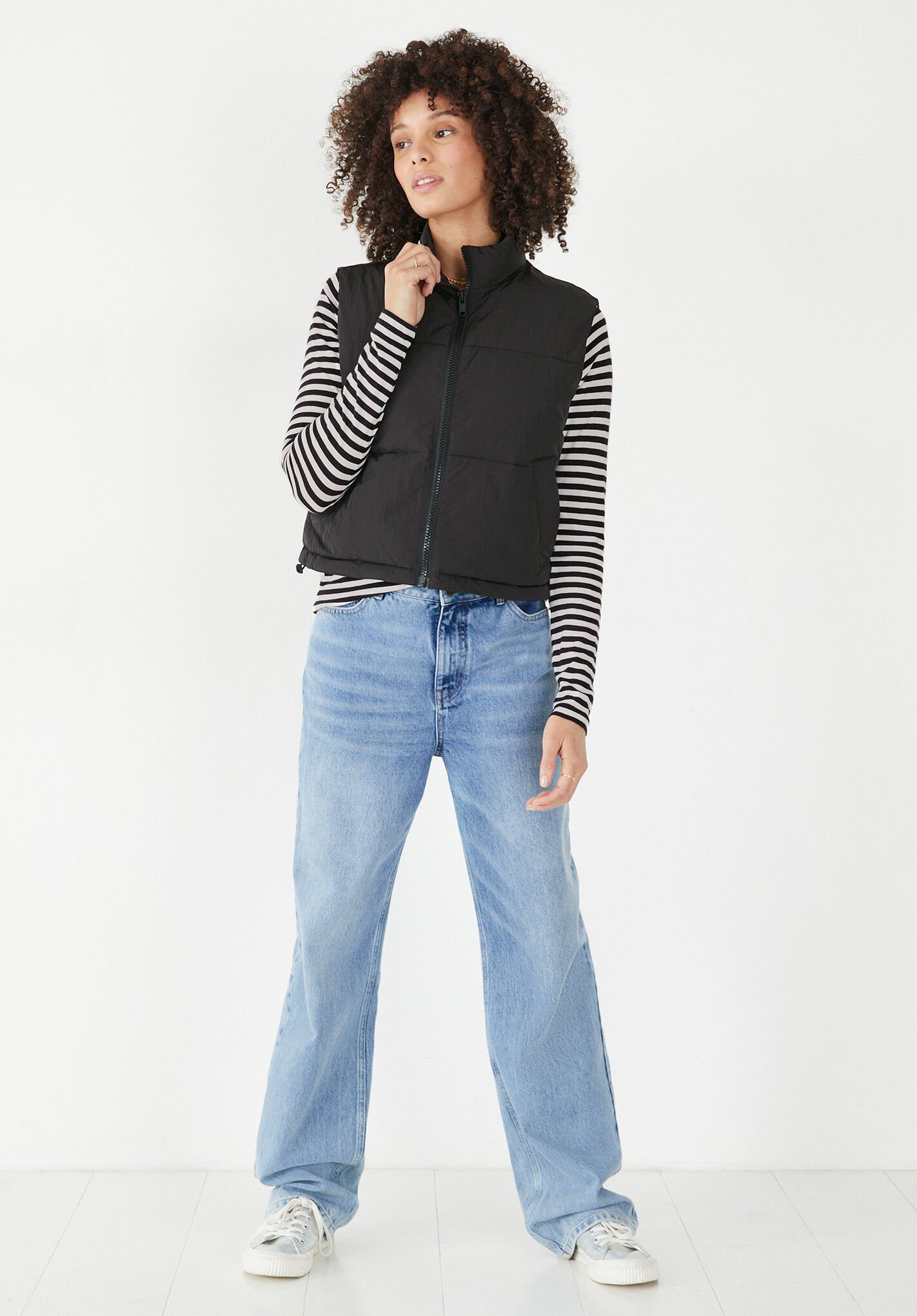 Gilet on sale crop top