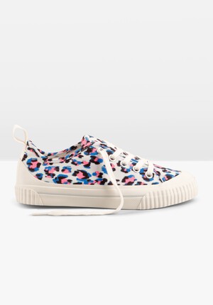 Leyton Canvas Trainers