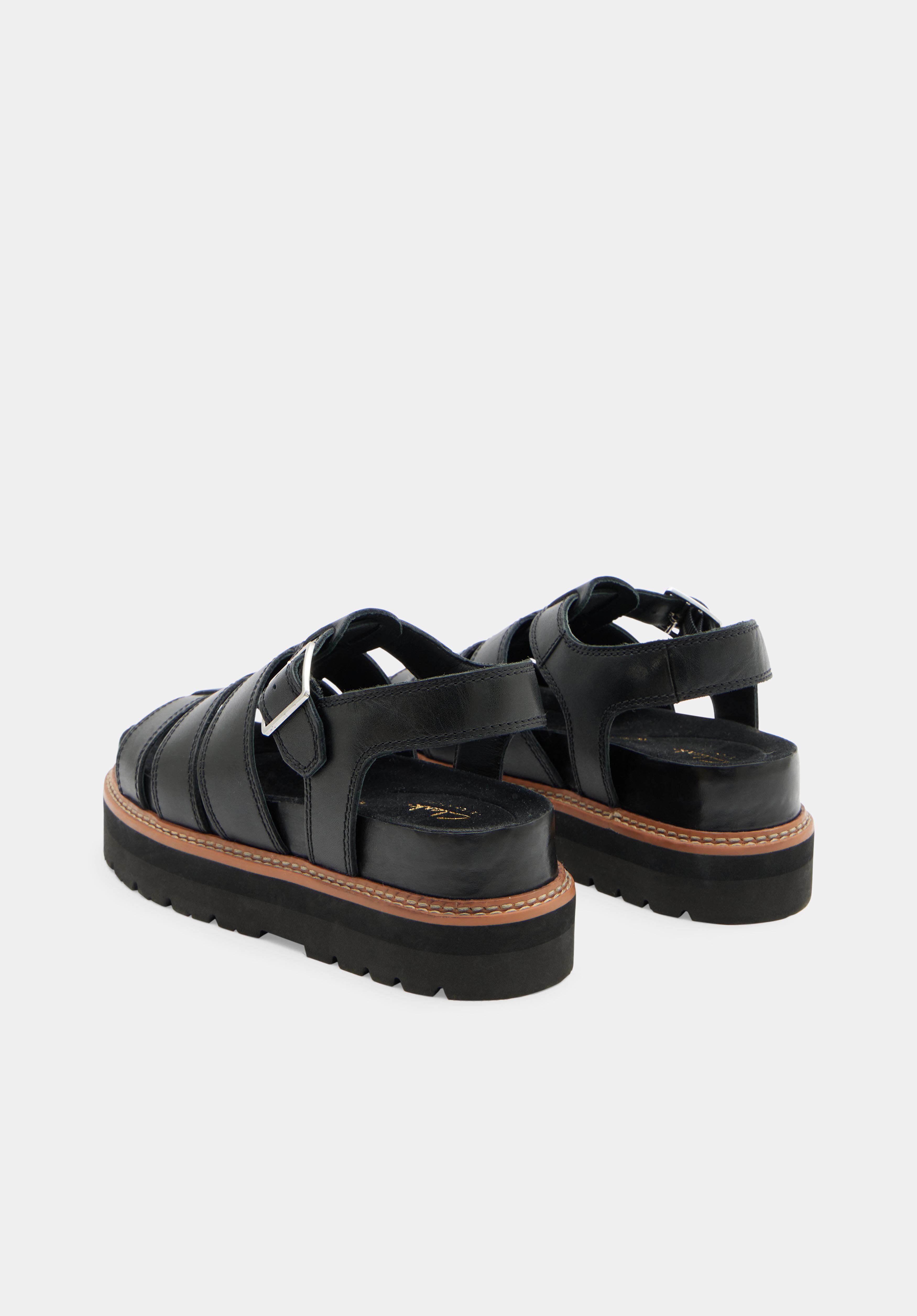 Clarks leather sandals outlet