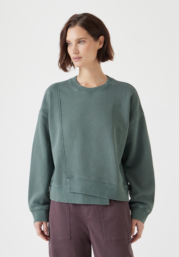 Asymmetric Layered Washed Sweatshirt