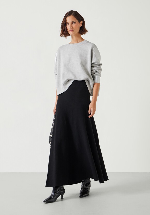 Zola Volume Knitted Midi Skirt