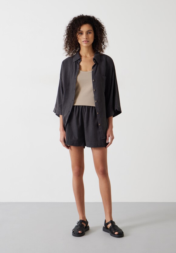 Lana Linen Blend Shorts
