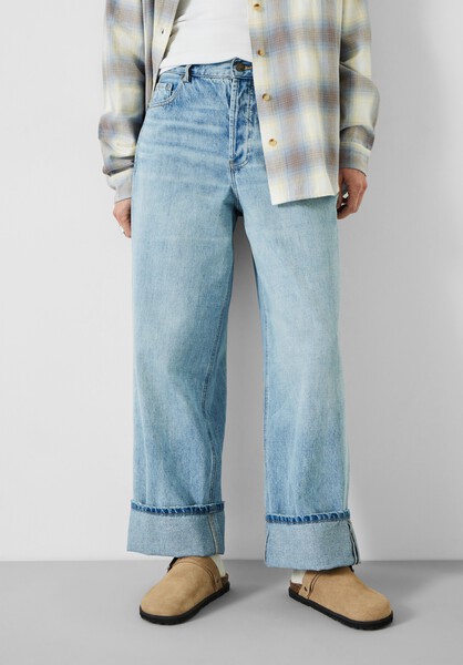 Mia Oversized Straight Leg Jeans