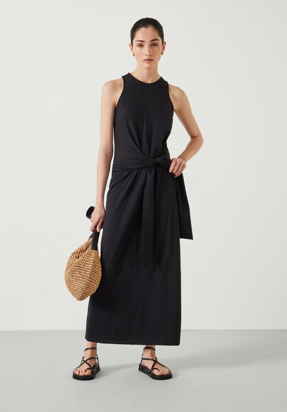 Isla Sleeveless Maxi Dress