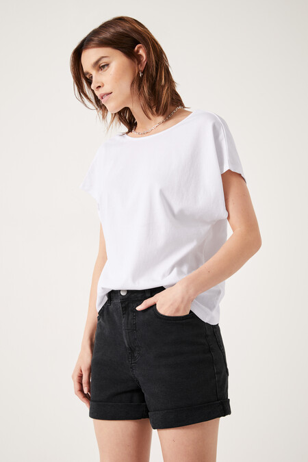 Back Scoop Detail T-Shirt