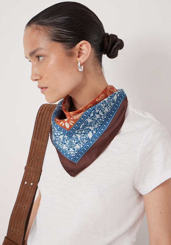 Lightweight Printed Scarf