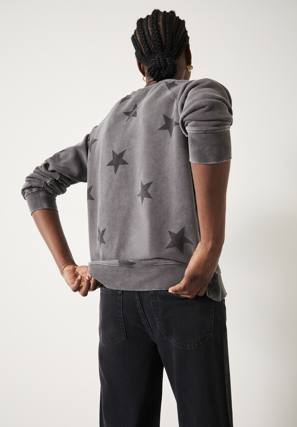 Washed Star Oversized Sweatshirt