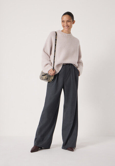 Cora Relaxed Chunky Cashmere Crew Jumper