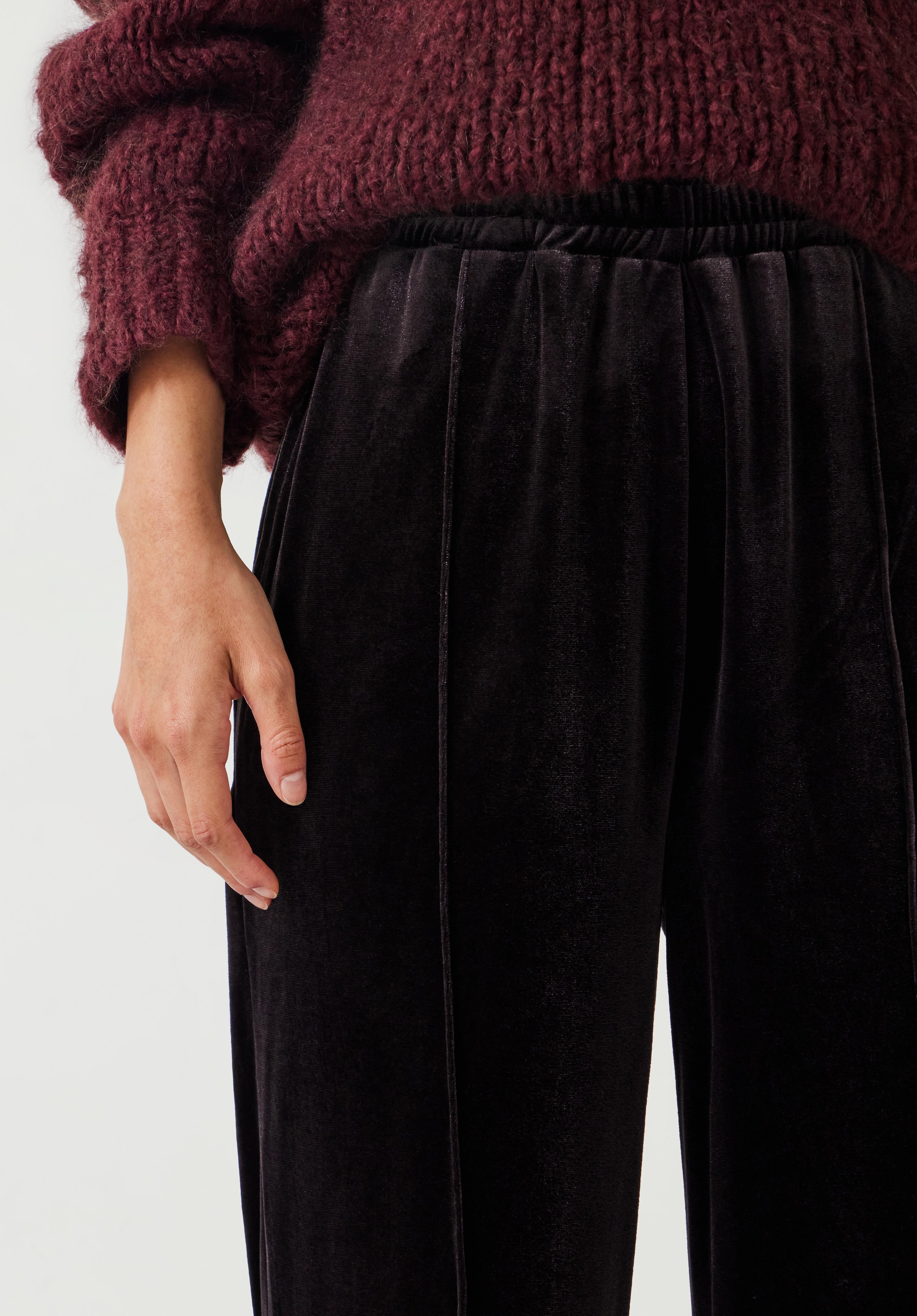 Harrison Velvet Pintuck Joggers