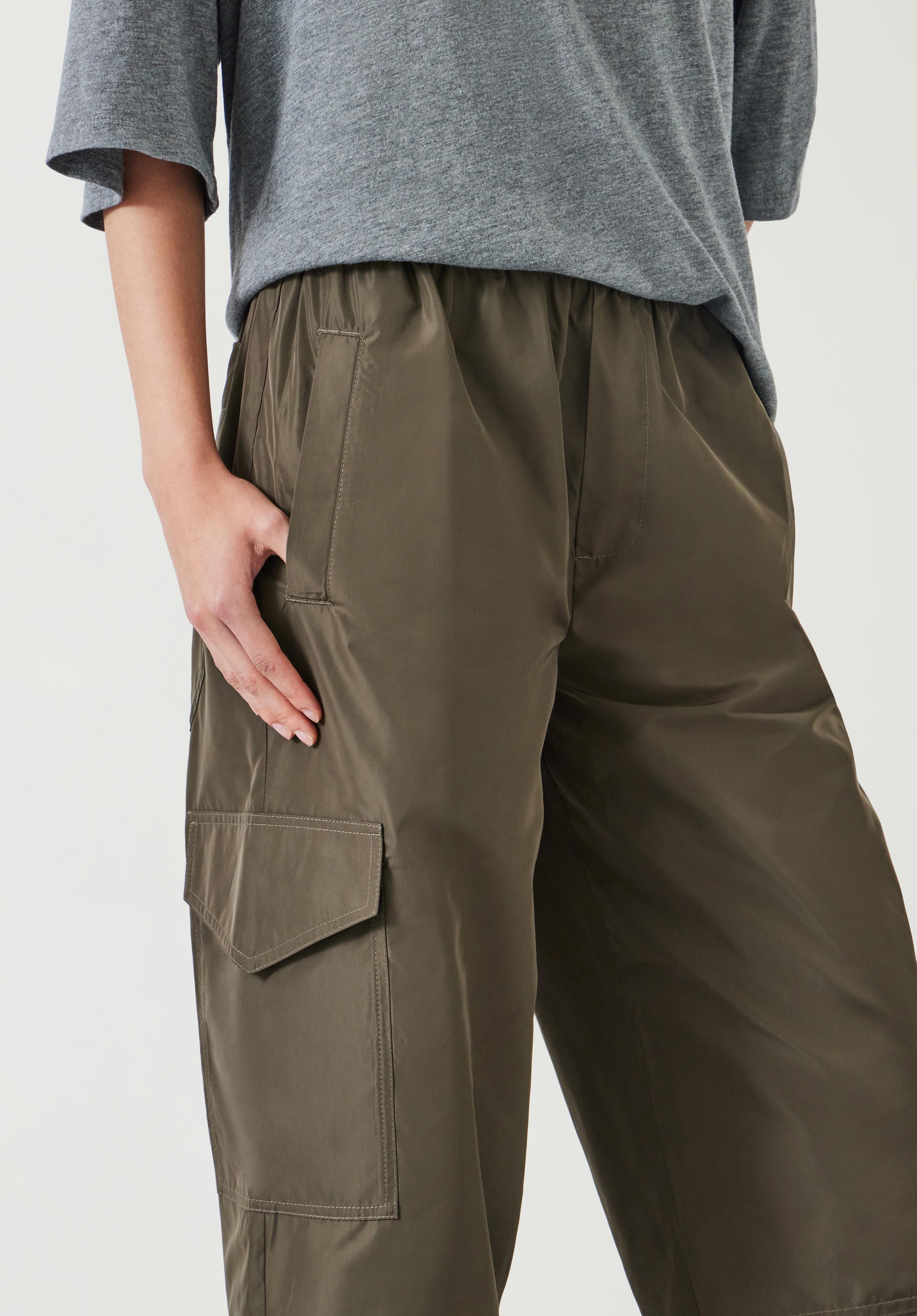 Lightweight cargo trousers on sale