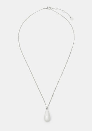 Teardrop Pendant Chain Necklace
