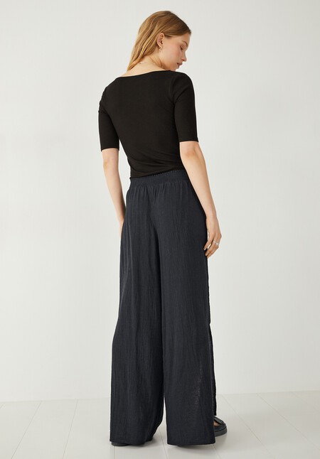 Sarah Knot Front Top