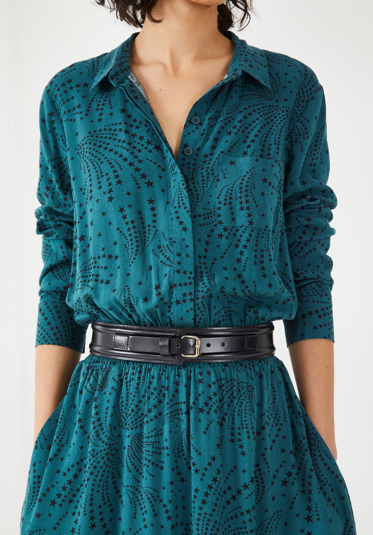 Green top waist belt