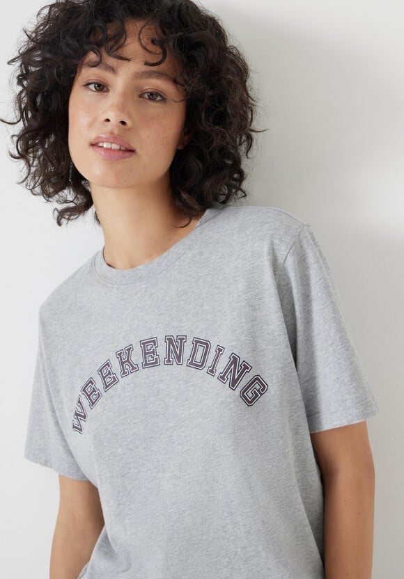 Weekending Graphic T-Shirt